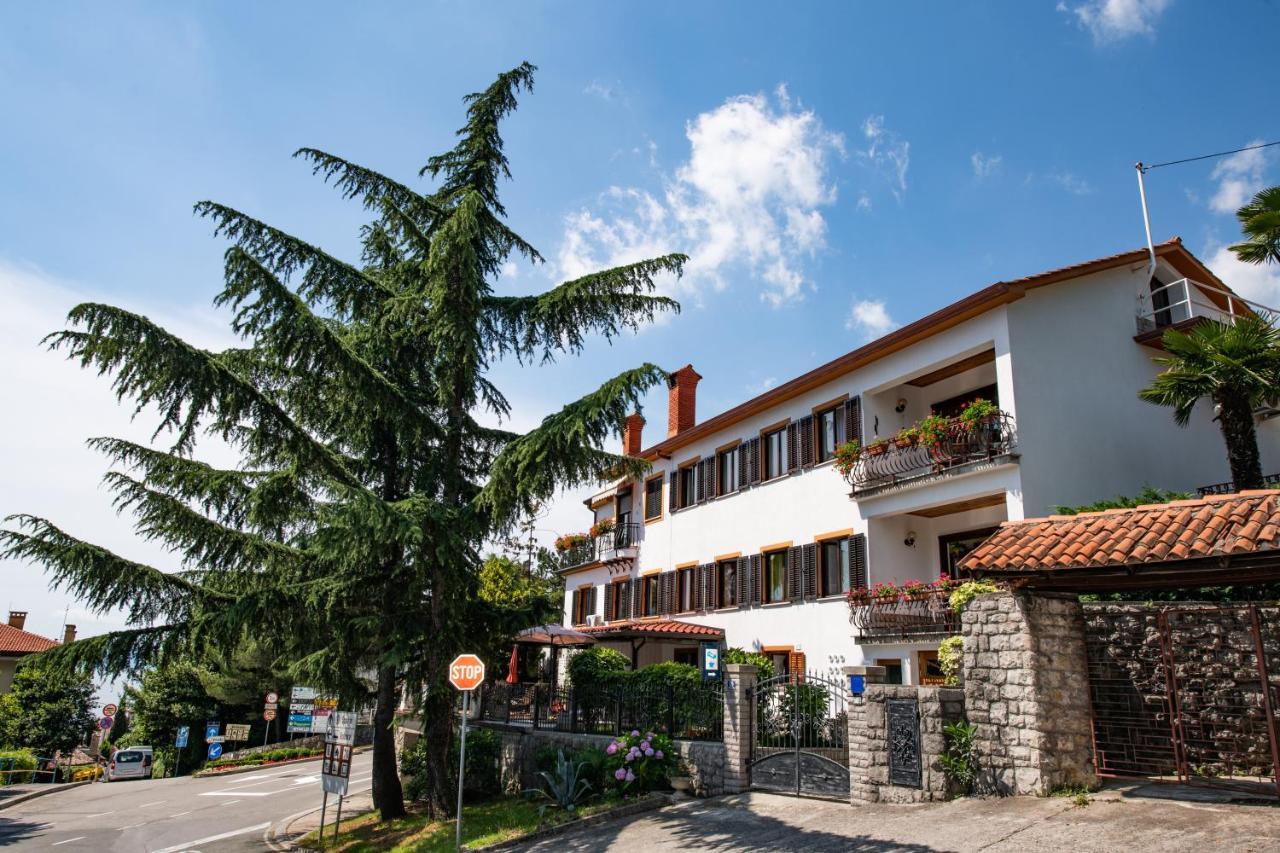 Apartment Amalia Volosko أوباتيا المظهر الخارجي الصورة